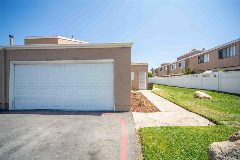 44554 La Paz Road Temecula, CA 92592 - Photo 3 of 21