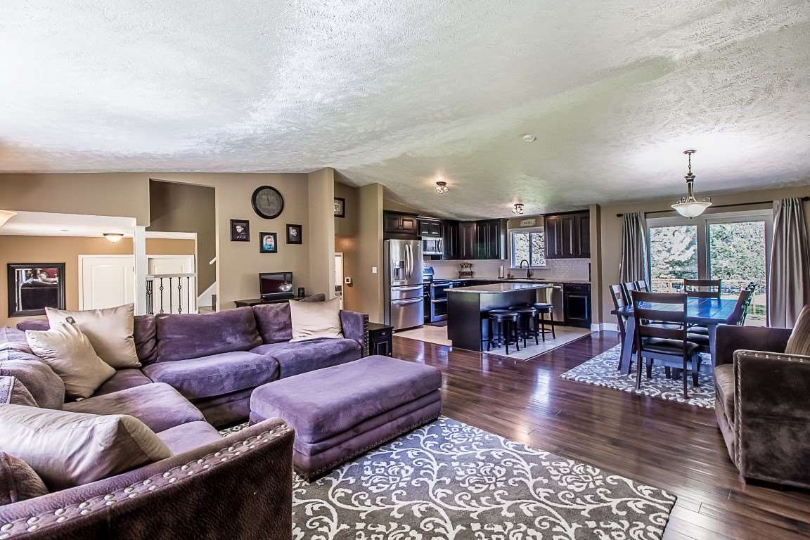 4515 South Farr Road Spokane, WA 99206 - Photo 5 of 20 Gallery Image 5
