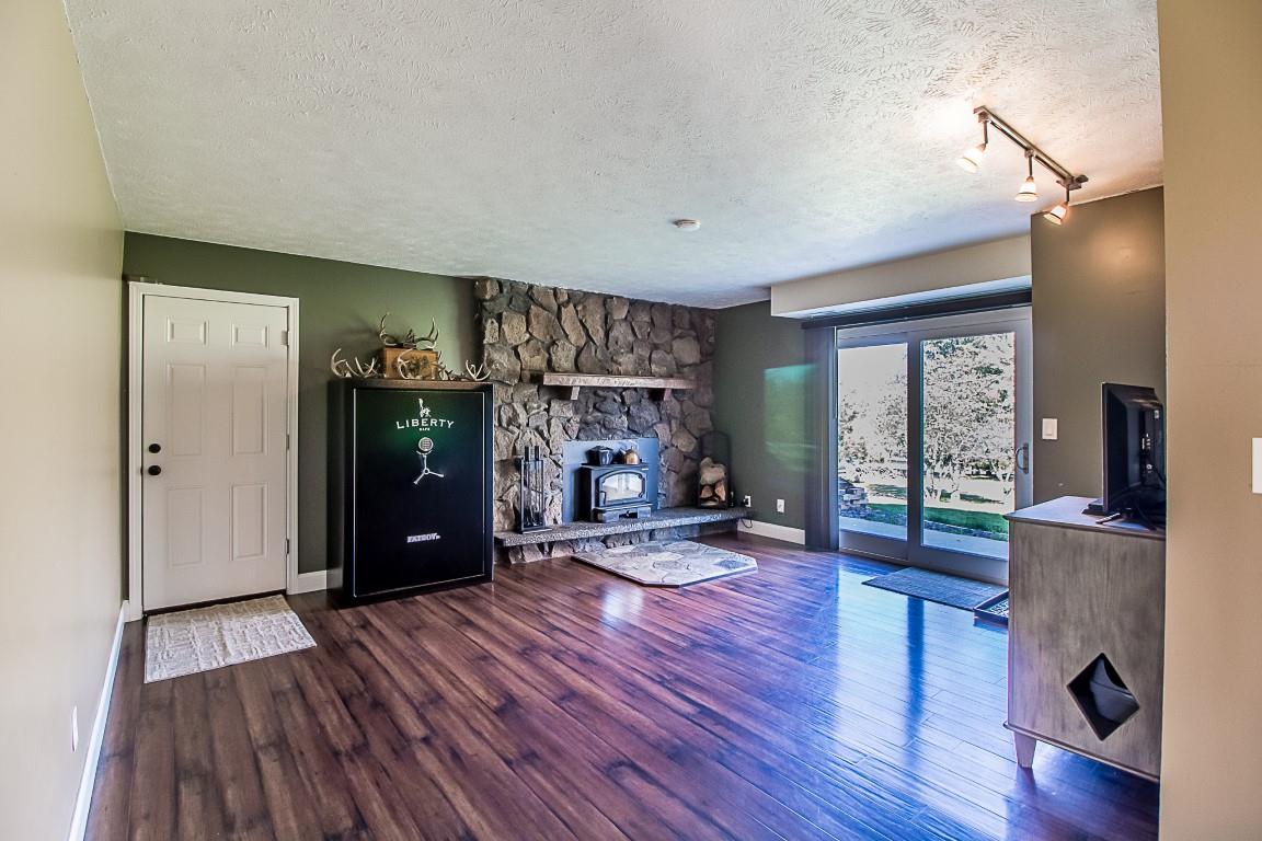 4515 South Farr Road Spokane, WA 99206 - Photo 8 of 20 Gallery Image 8