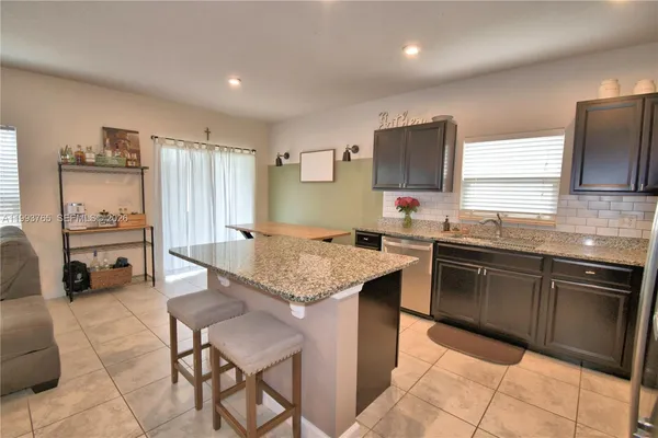 $290,000 | 542 Eagle Landing Boulevard, Winter Haven, FL 33880