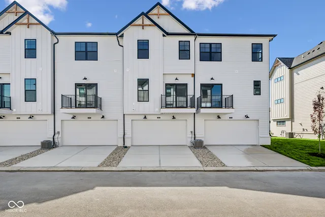 $329,990 | 4360 Douro Trail, Westfield, IN 46062