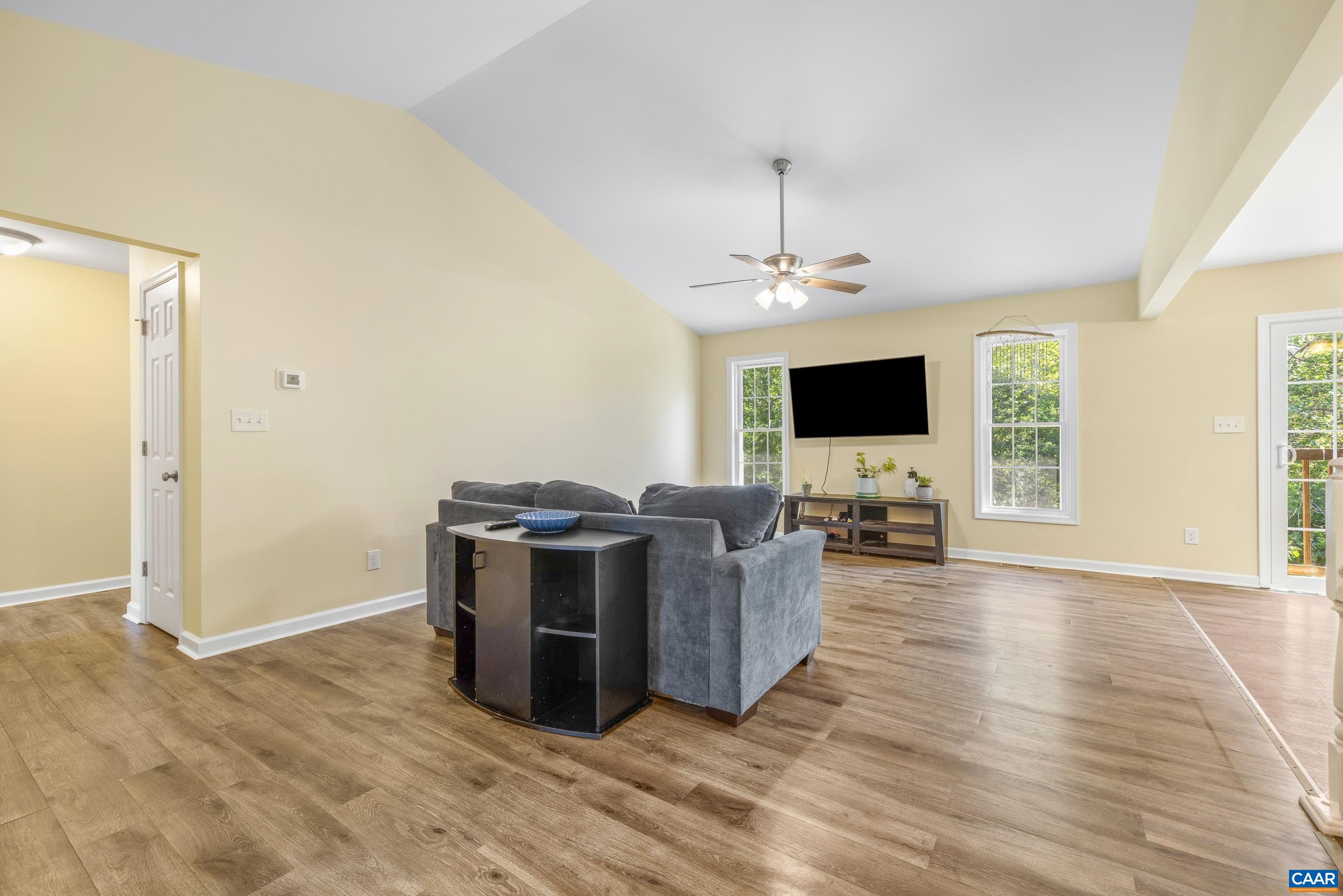 810 Buggy Lane Rochelle, VA 22738 - Photo 6 of 51 Gallery Image 6
