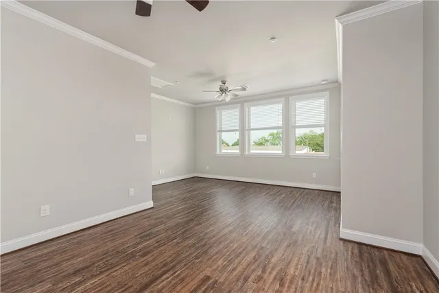 $1,050 | 401 North Main Street, Unit 204, Bryan, TX 77803