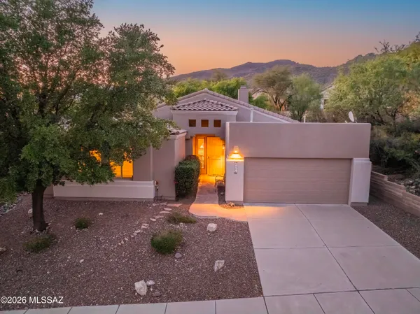 $545,000 | 5305 Spring View Drive, Tucson, AZ 85749