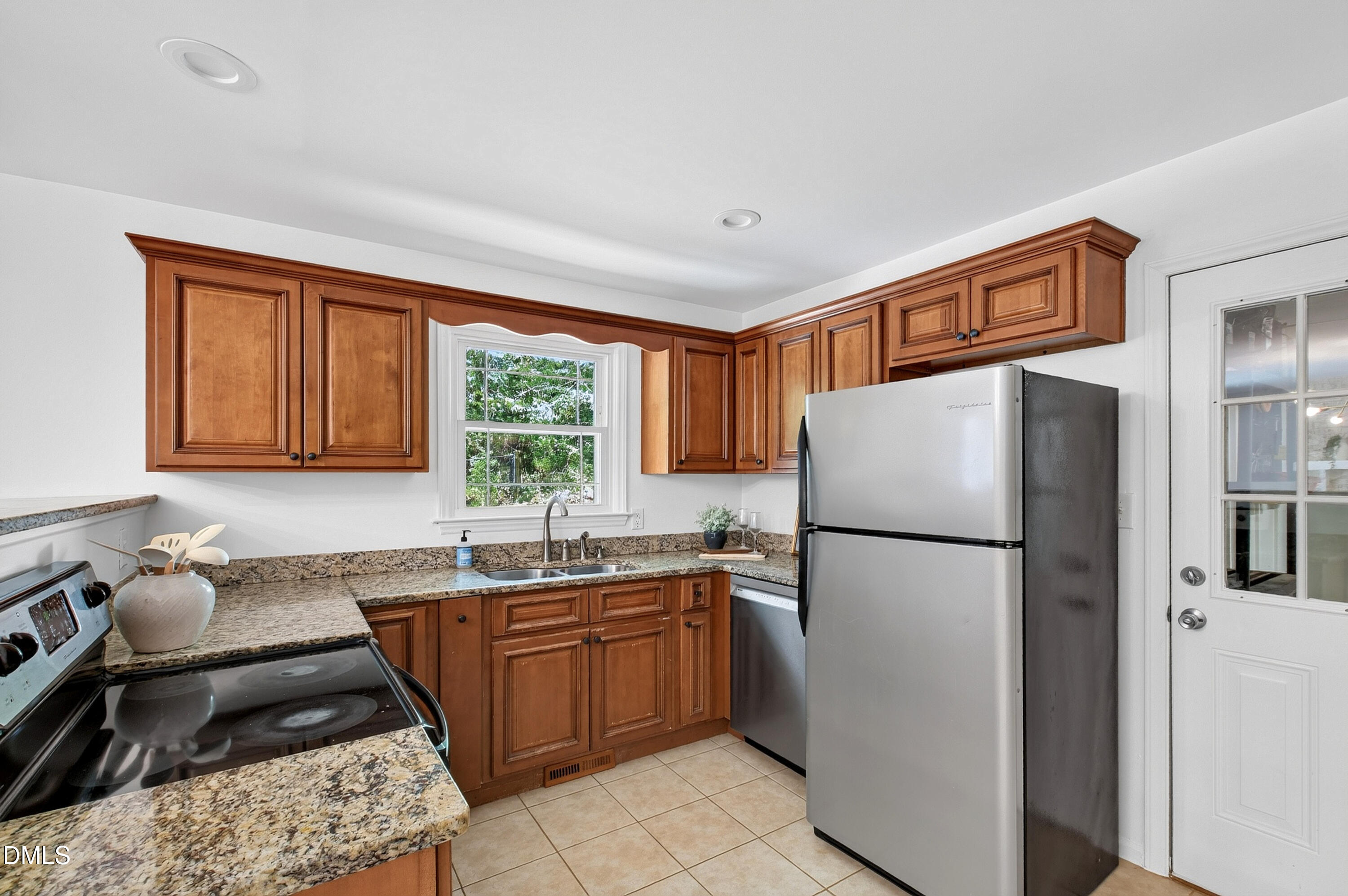 501 Strother Road Raleigh, NC 27606 - Photo 13 of 59