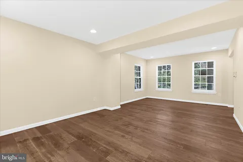 $500,000 | 5301 Frazier Terrace, Temple Hills, MD 20748