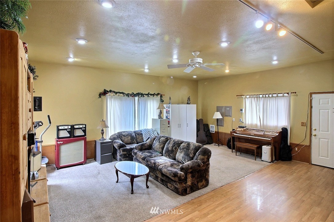 18310 Guava Street Southwest Rochester, WA 98579 - Photo 13 of 19