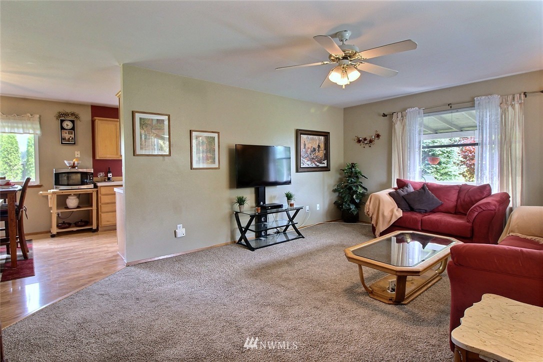 18310 Guava Street Southwest Rochester, WA 98579 - Photo 3 of 19