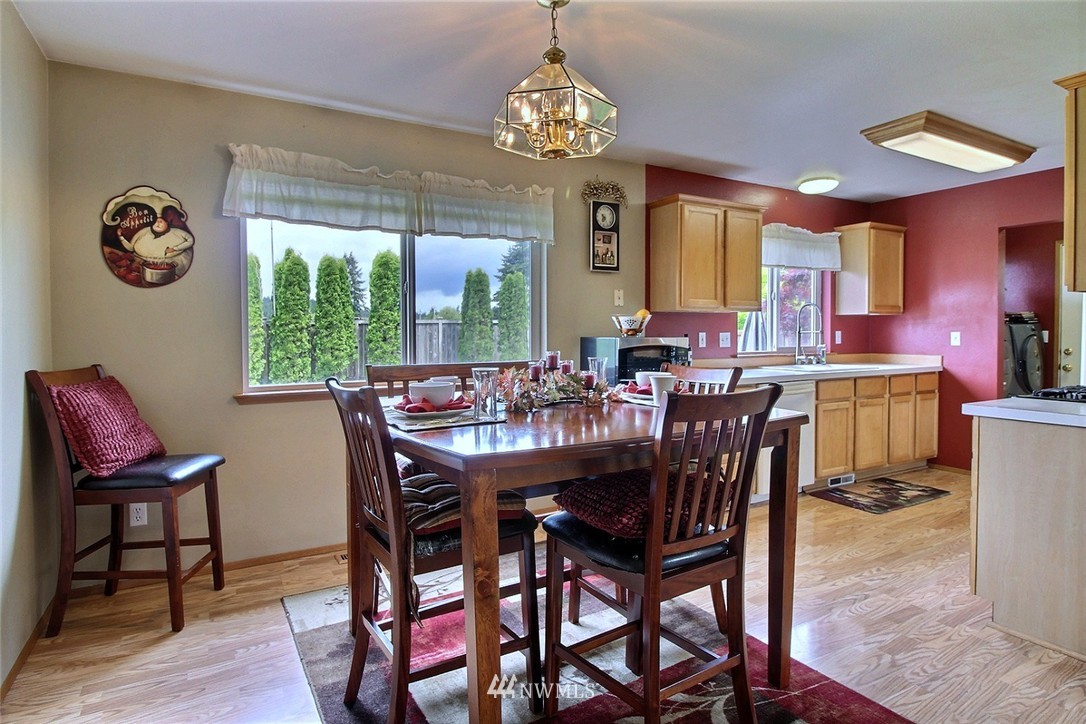18310 Guava Street Southwest Rochester, WA 98579 - Photo 4 of 19