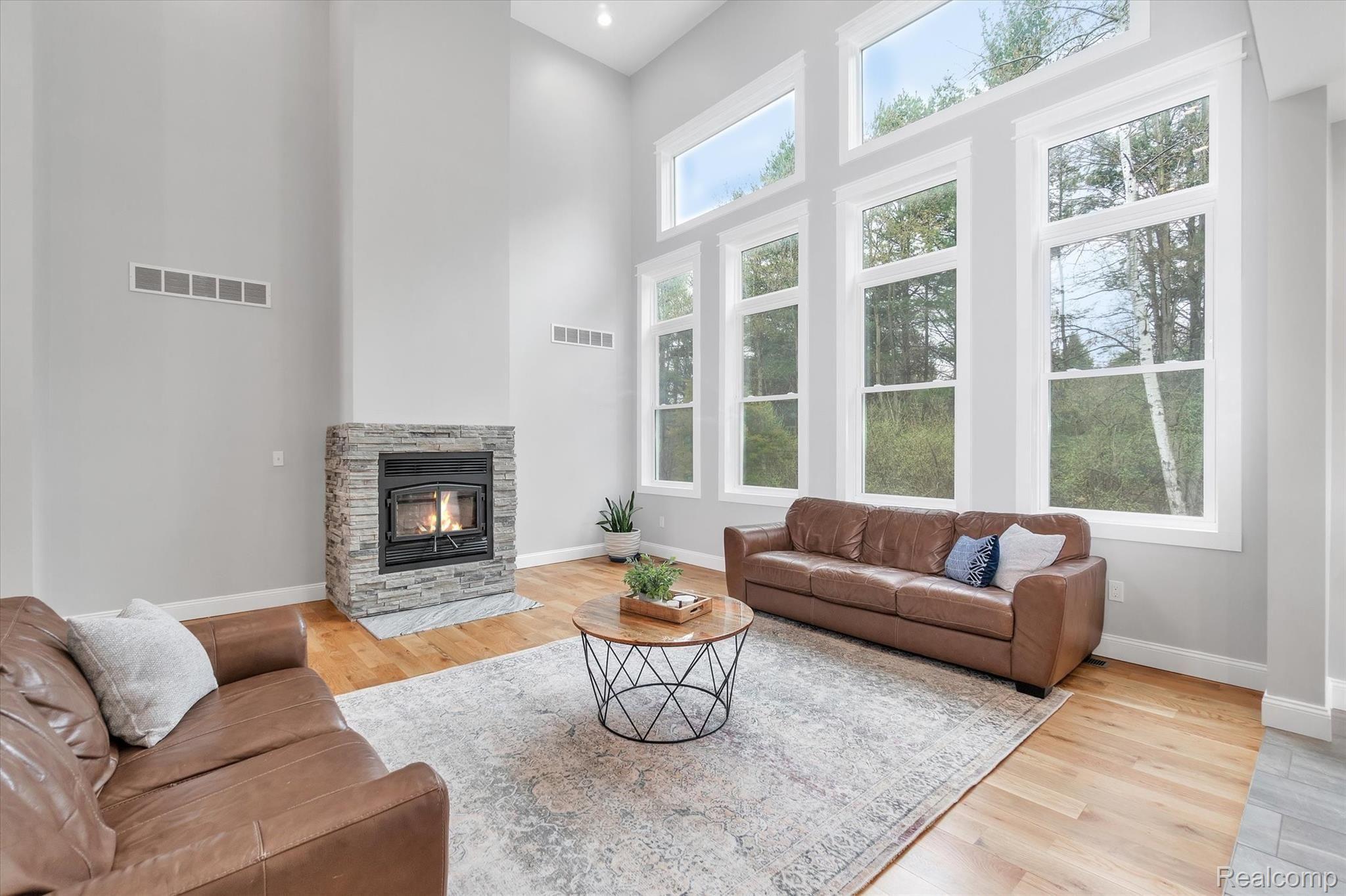 43540 Dunn Road Belleville, MI 48111 - Photo 14 of 79 Family room, lots of sunlight