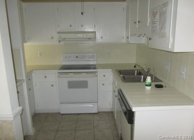 4811 Rounding Run Road, Unit 11 Charlotte, NC 28277 - Photo 5 of 10