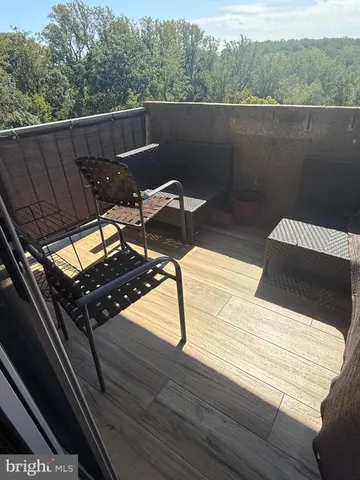 $350,000 | 1001 City Avenue, Unit E1129, Wynnewood, PA 19096