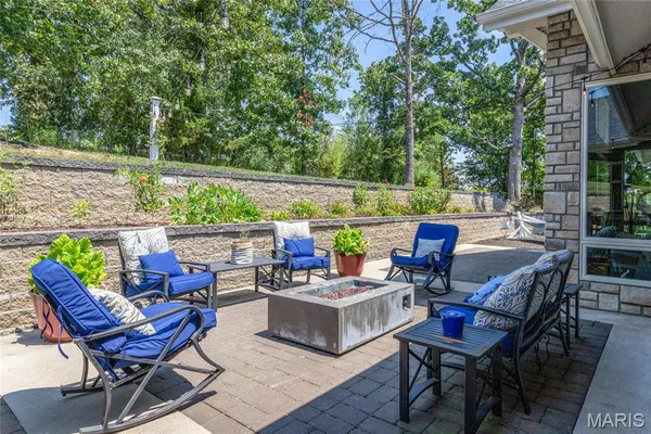 $754,000 | 128 Jared Street, Waynesville, MO 65583