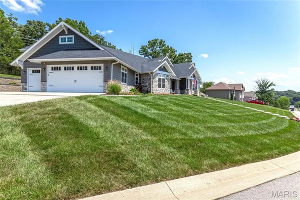 $754,000 | 128 Jared Street, Waynesville, MO 65583