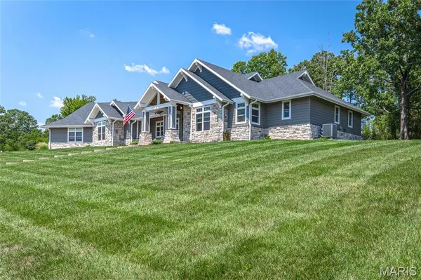 $754,000 | 128 Jared Street, Waynesville, MO 65583