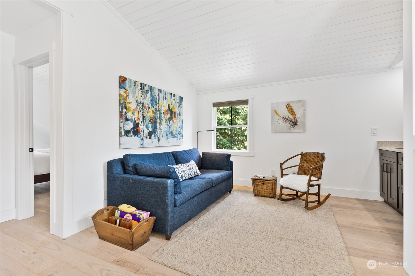 677 Larkspur Loop Cle Elum, WA 98922 - Photo 22 of 38 a living room with furniture and a couch