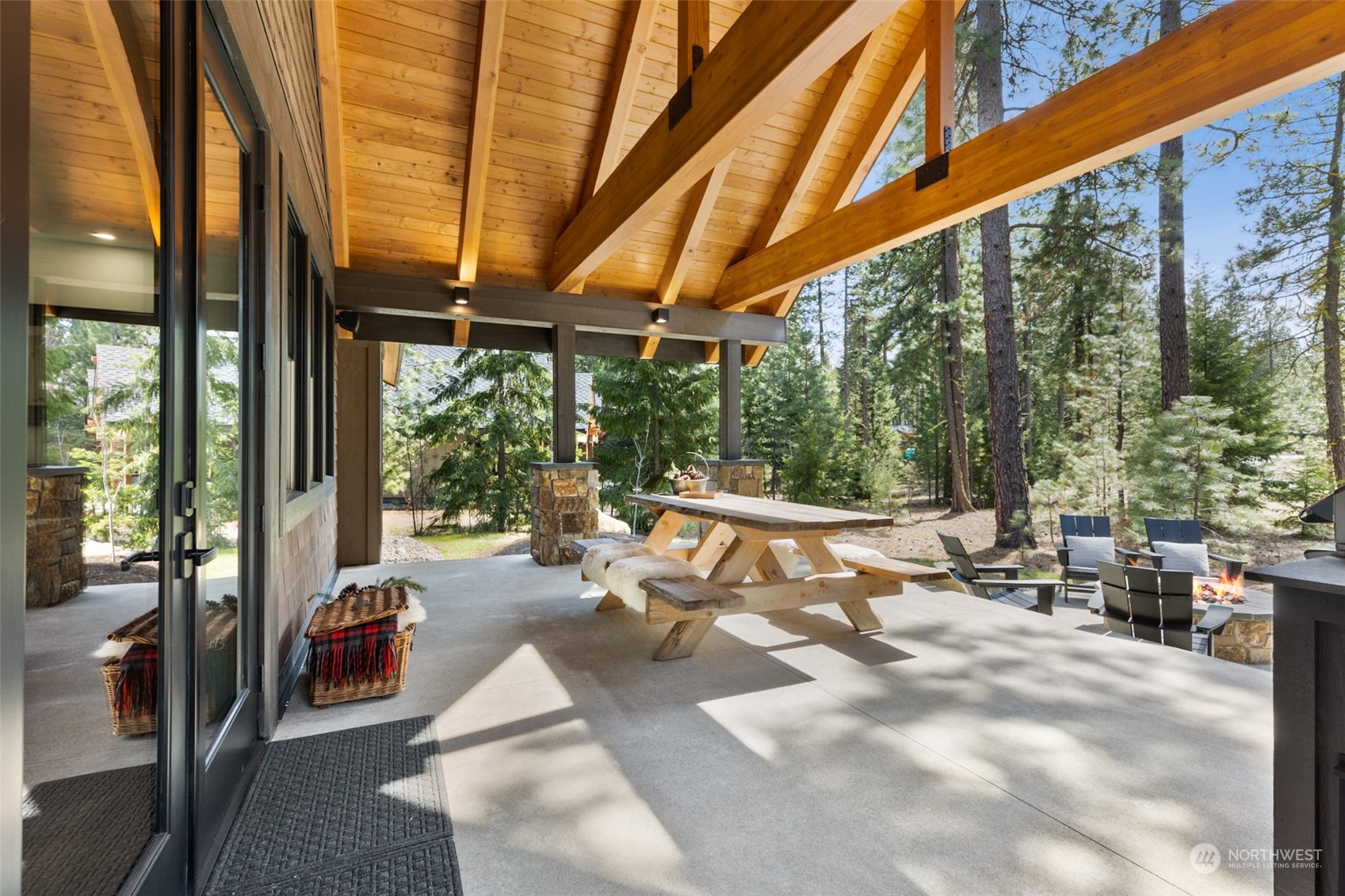 677 Larkspur Loop Cle Elum, WA 98922 - Photo 28 of 38 a view of outdoor space with seating area