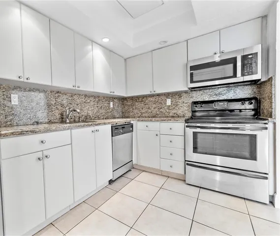 $2,250 | 8650 Southwest 109th Avenue, Unit 3230, Miami, FL 33173