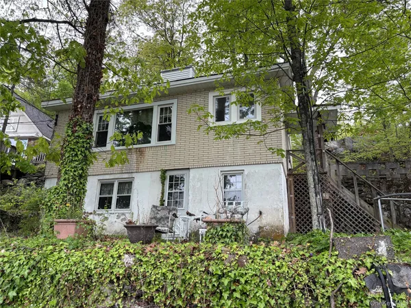 $289,000 | 11 Rocky Trail, Greenwood Lake, NY 10925