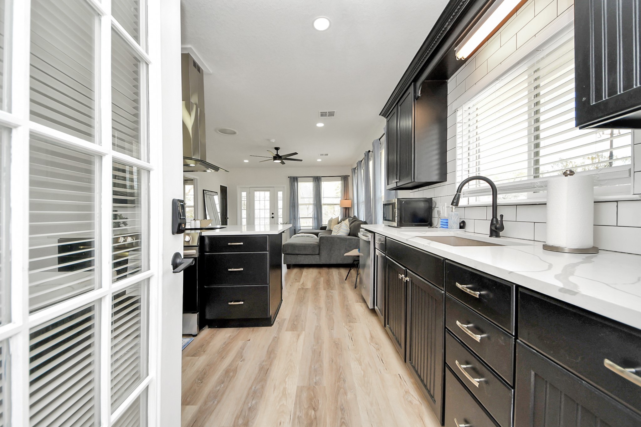 710 Kipp Avenue Kemah, TX 77565 - Photo 6 of 33