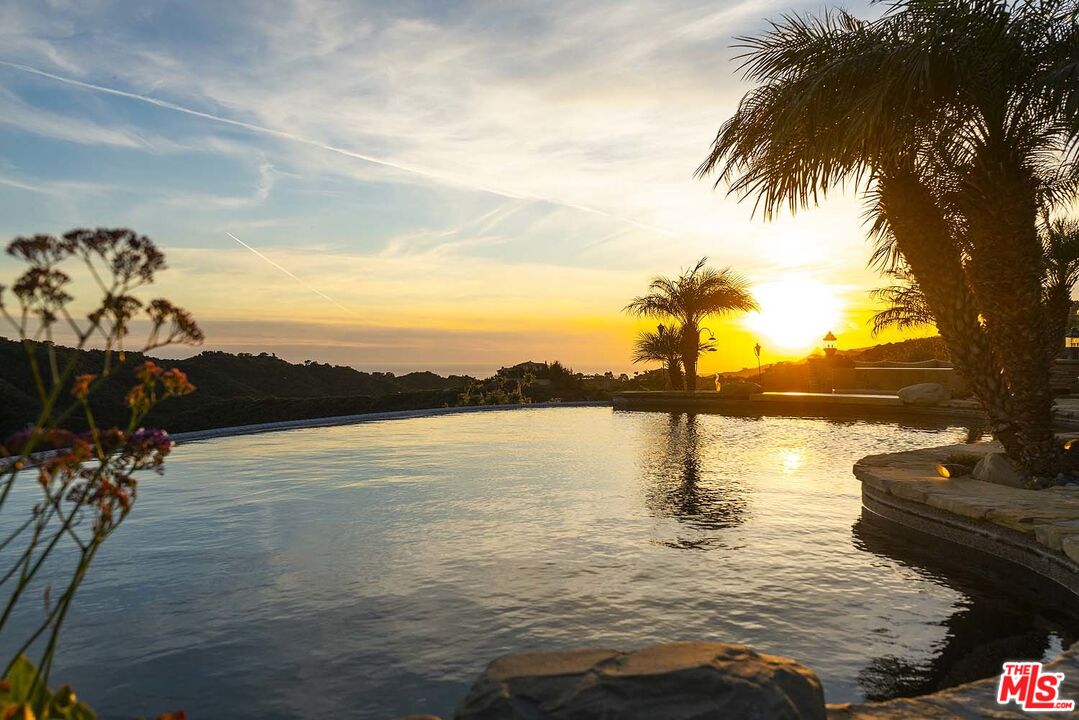 20370 Skyhawk Lane Topanga, CA 90265 - Photo 31 of 43 a view of a ocean view