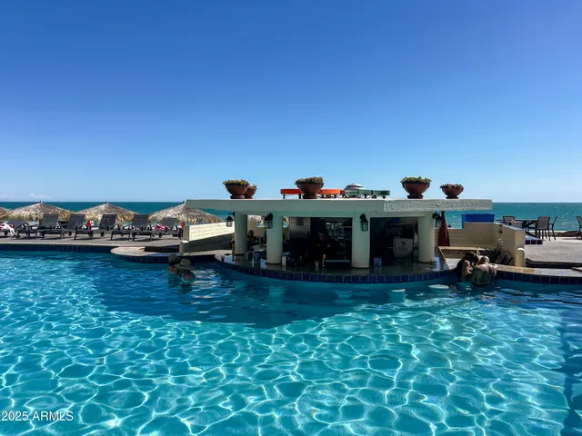 a view of a tennis court