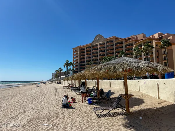 $345,000 | 904 East Sonoran Sea Beach