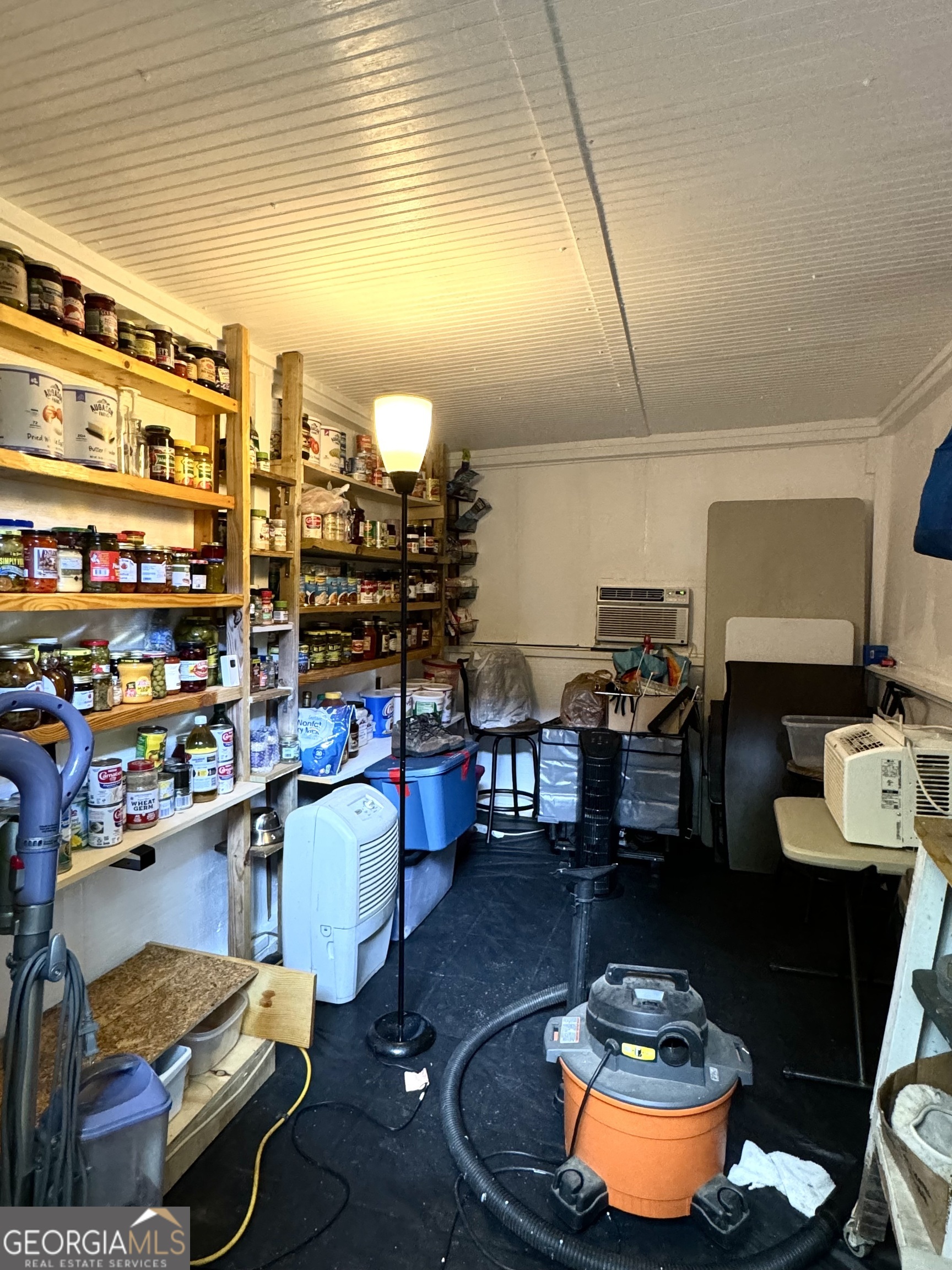 279 Leisure Acres Drive Cleveland, GA 30528 - Photo 31 of 40 a room with furniture and a wooden floor