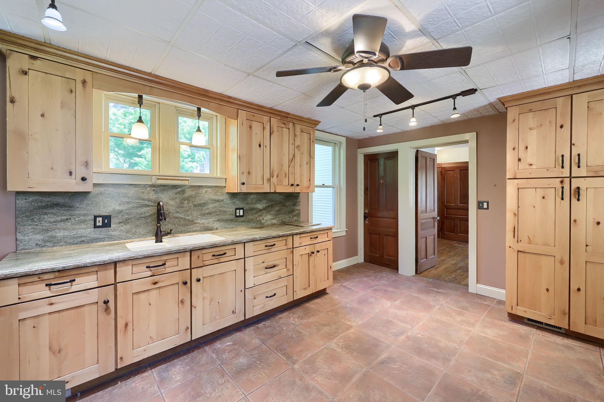 820 Friedensburg Road Reading, PA 19606 - Photo 23 of 39