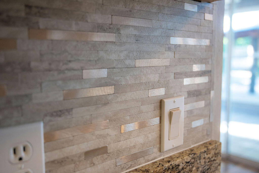 4565 Parkwood Court Niceville, FL 32578 - Photo 25 of 48 a bathroom with a shower