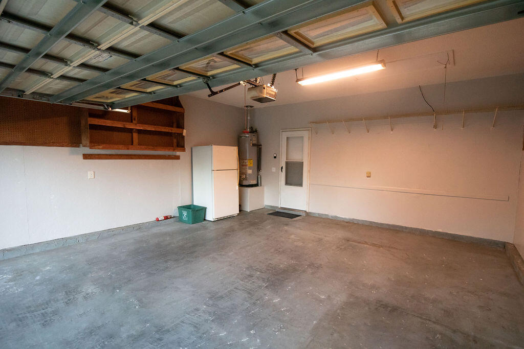 4565 Parkwood Court Niceville, FL 32578 - Photo 42 of 48 a view of empty room