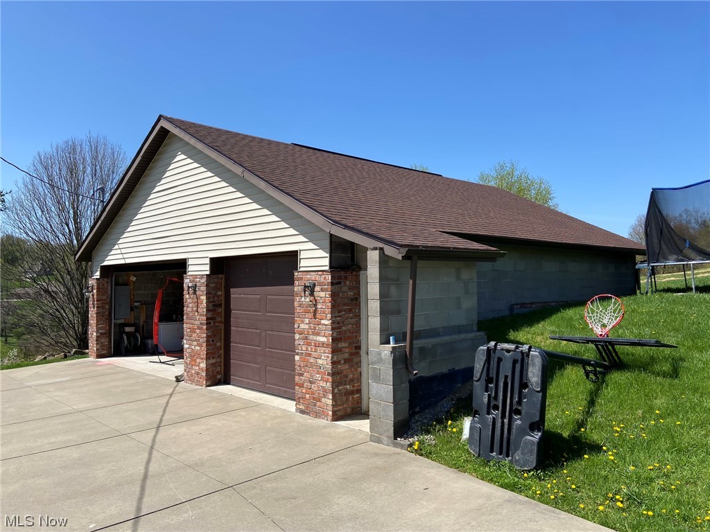 71040 Sharon Road Bridgeport, OH 43912 - Photo 7 of 15 Gallery Image 7