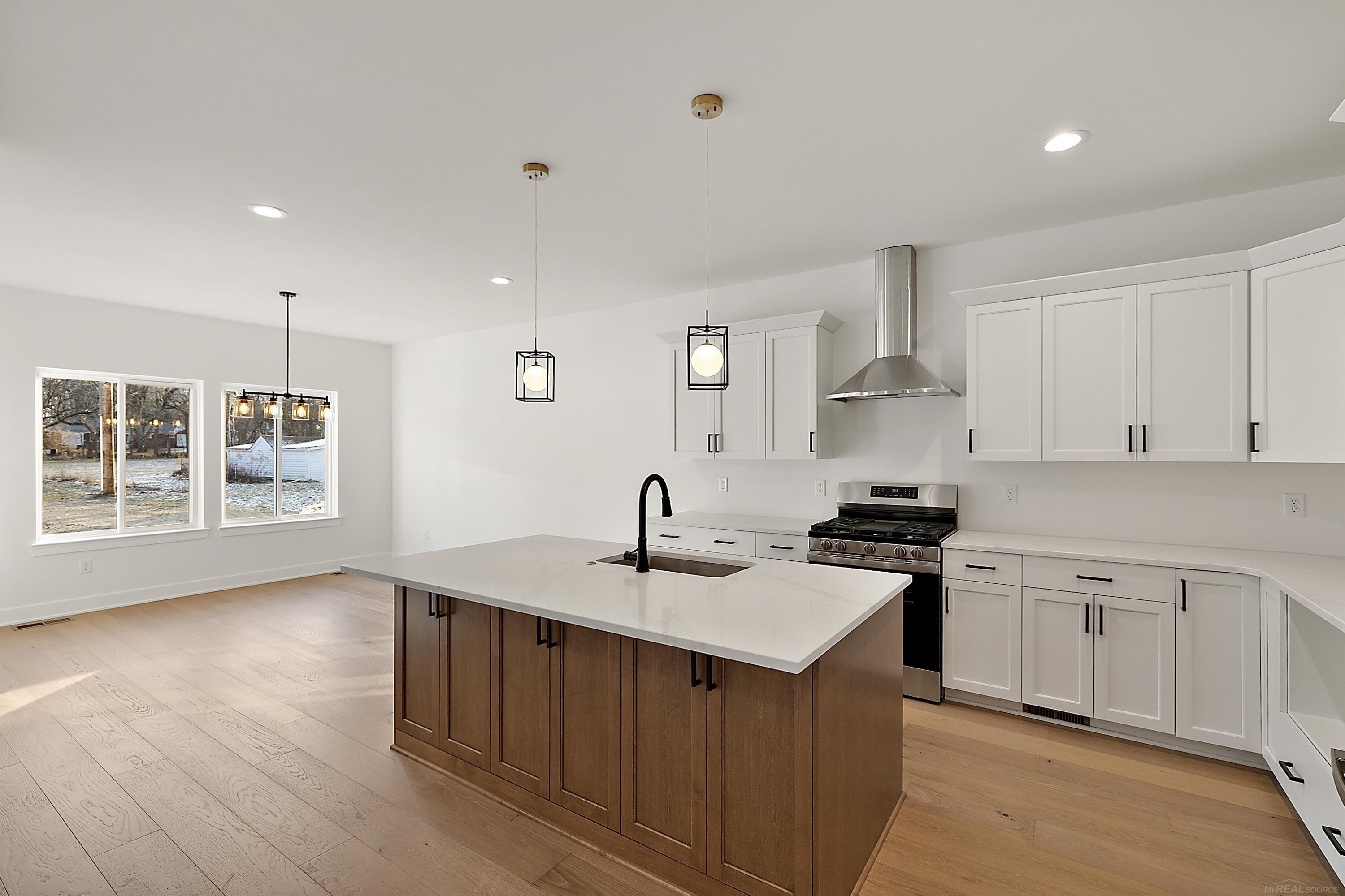 45396 Deneweth Road Macomb, MI 48042 - Photo 8 of 26