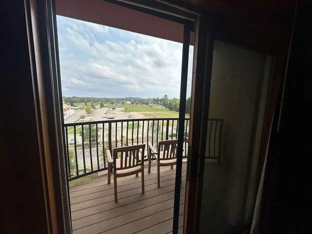 $210,000 | 2411 River, Unit 2644, Wisconsin Dells, WI 53965