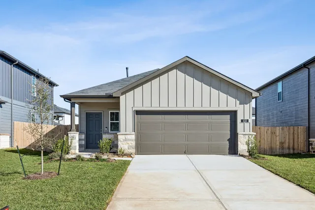$279,400 | 610 Amber Falls Drive, Montgomery, TX 77356