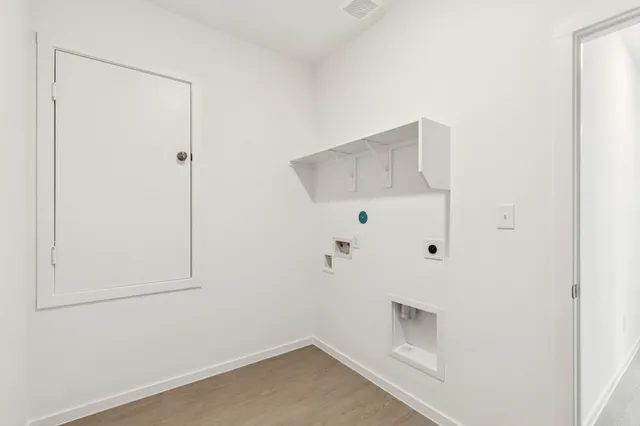 a view of a backyard of the house