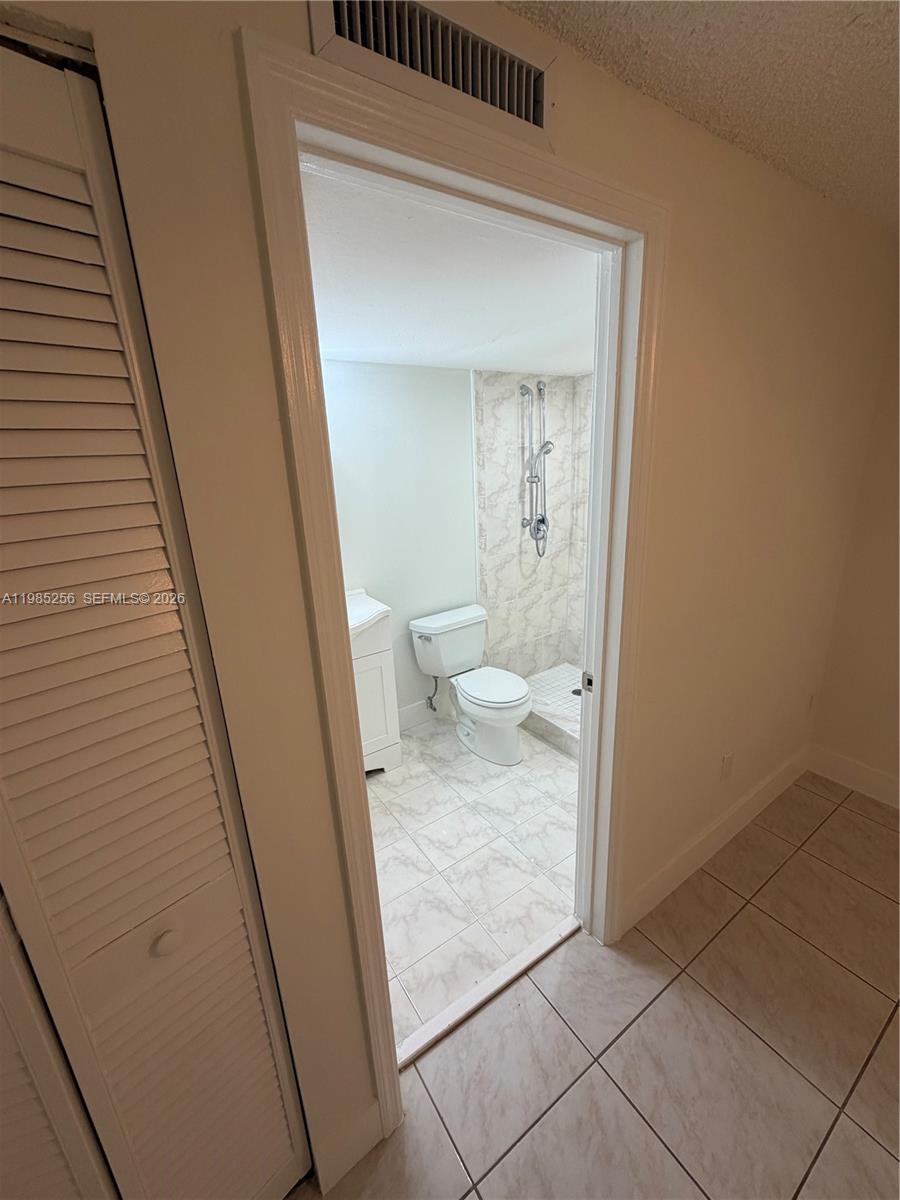 7009 Southwest 115th Place, Unit D30 Miami, FL 33173 - Photo 6 of 22