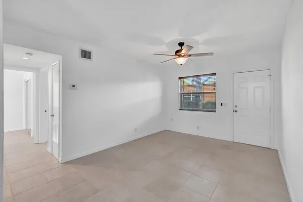 $1,750 | 710 Southeast 4th Avenue, Delray Beach, FL 33483