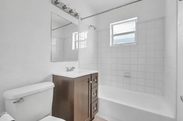 $1,750 | 710 Southeast 4th Avenue, Delray Beach, FL 33483