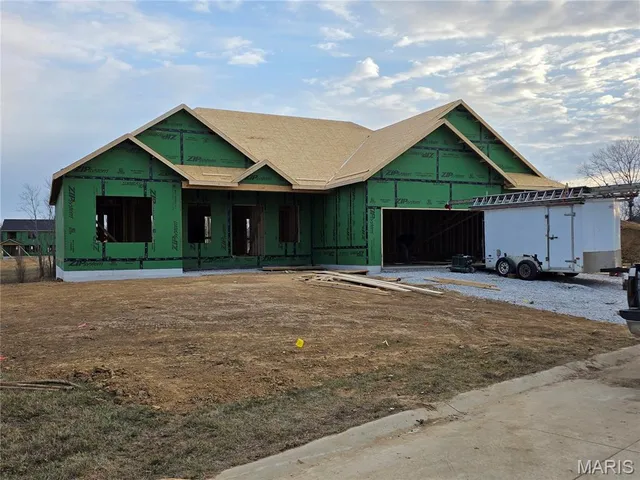 $635,000 | 433 Briarberry Drive, Shiloh, IL 62221