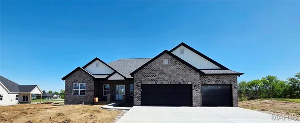 $635,000 | 433 Briarberry Drive, Shiloh, IL 62221