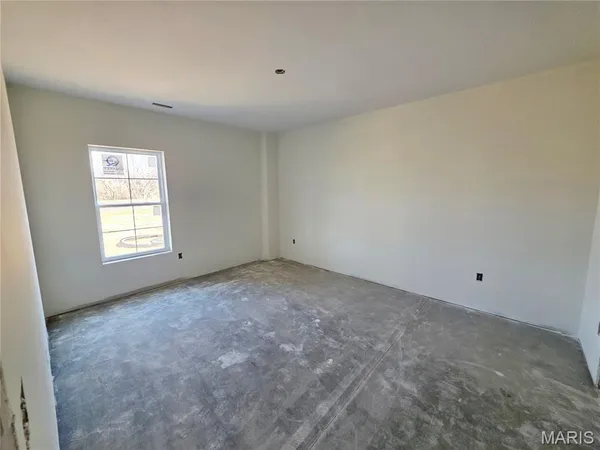 $635,000 | 433 Briarberry Drive, Shiloh, IL 62221