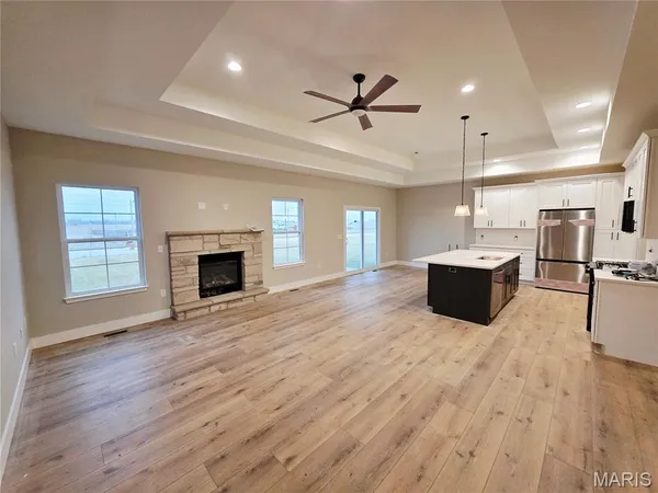 $635,000 | 433 Briarberry Drive, Shiloh, IL 62221