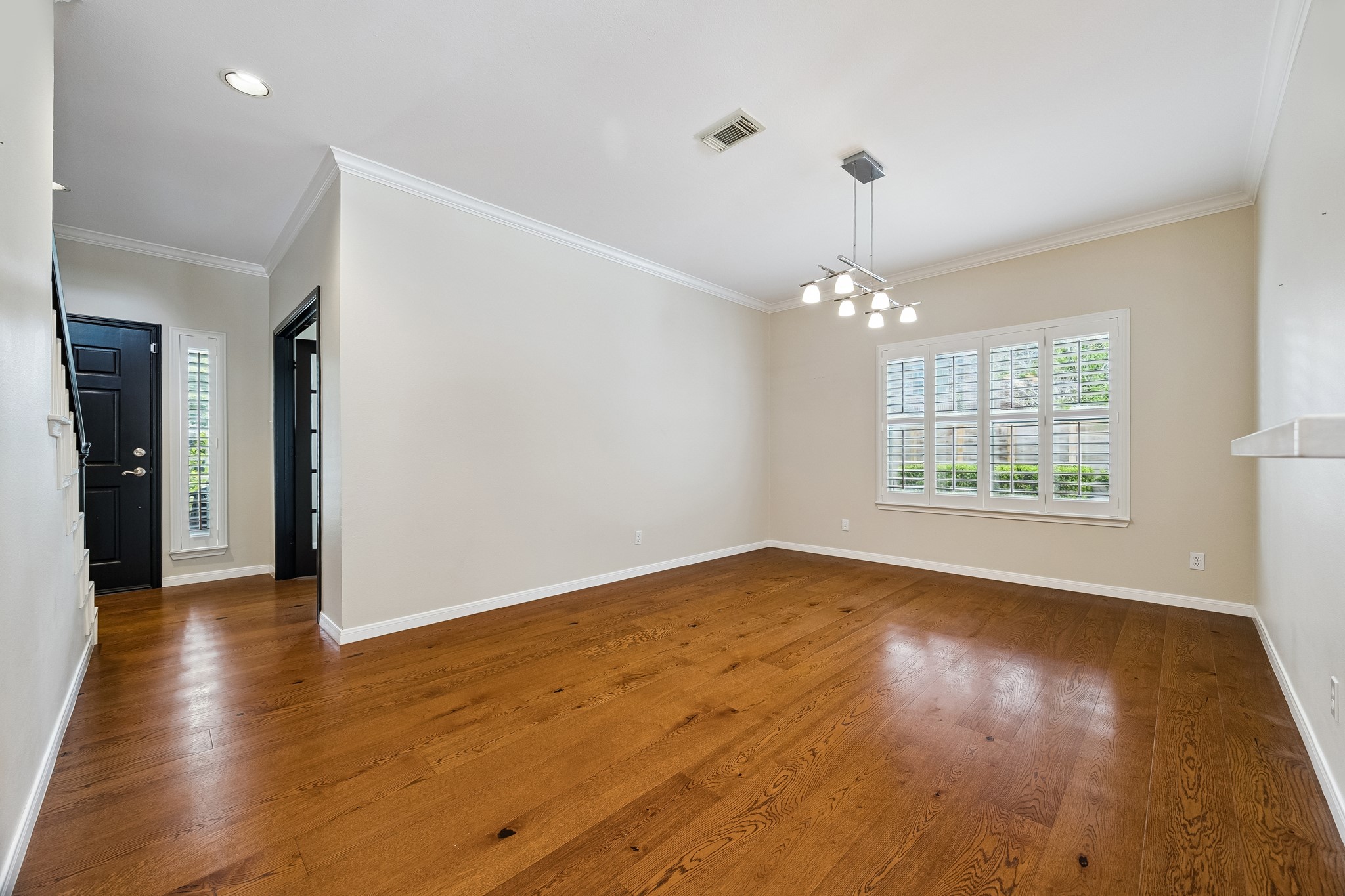 816 Anderson Street Bellaire, TX 77401 - Photo 8 of 45 Dining Room