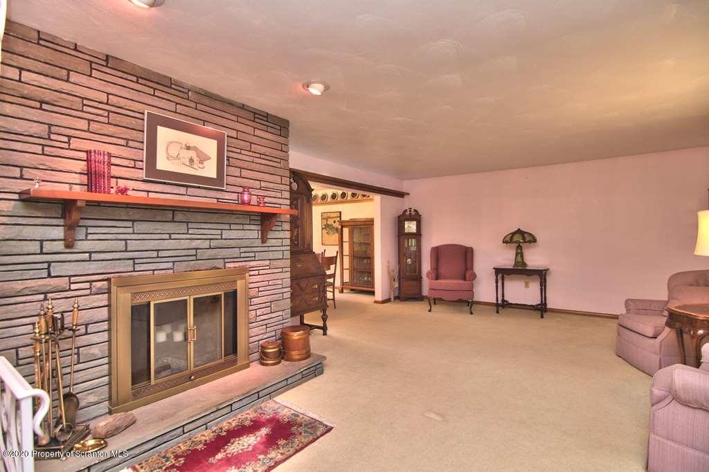 208 Mosswood Road Moscow, PA 18444 - Photo 10 of 65 Gallery Image 10