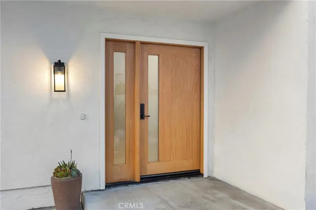 $2,249,900 | 20942 Queens Park Lane, Huntington Beach, CA 92646