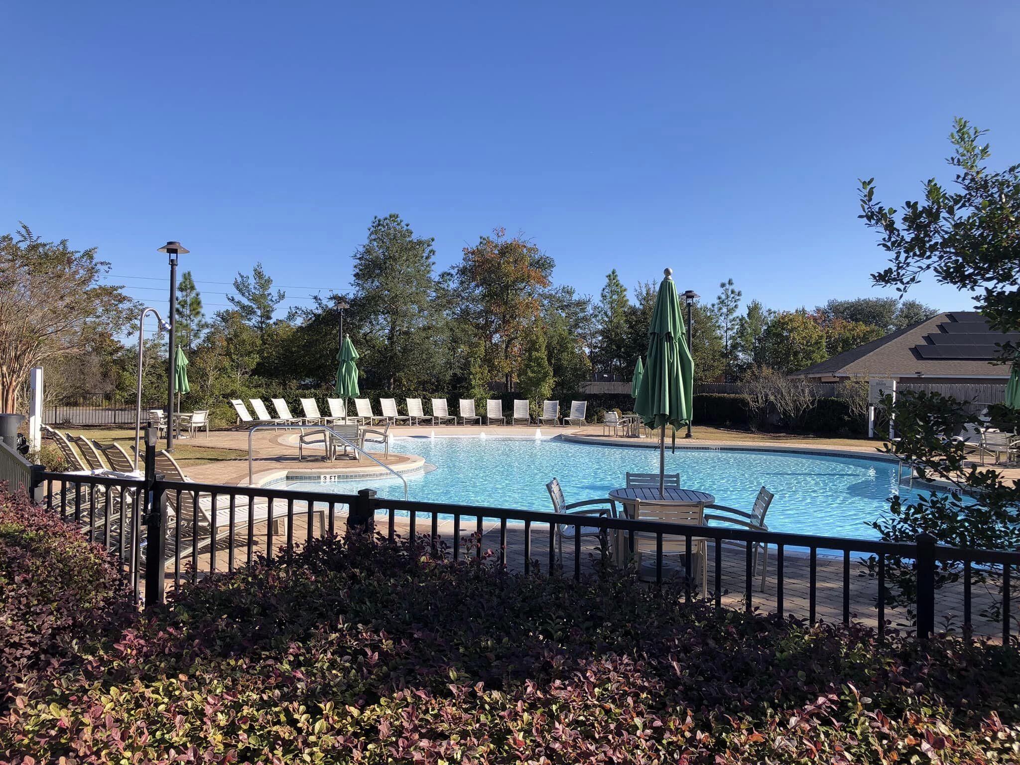 434 Chickadee Street Crestview, FL 32539 - Photo 33 of 38 Lots of Room to Play at the Pool