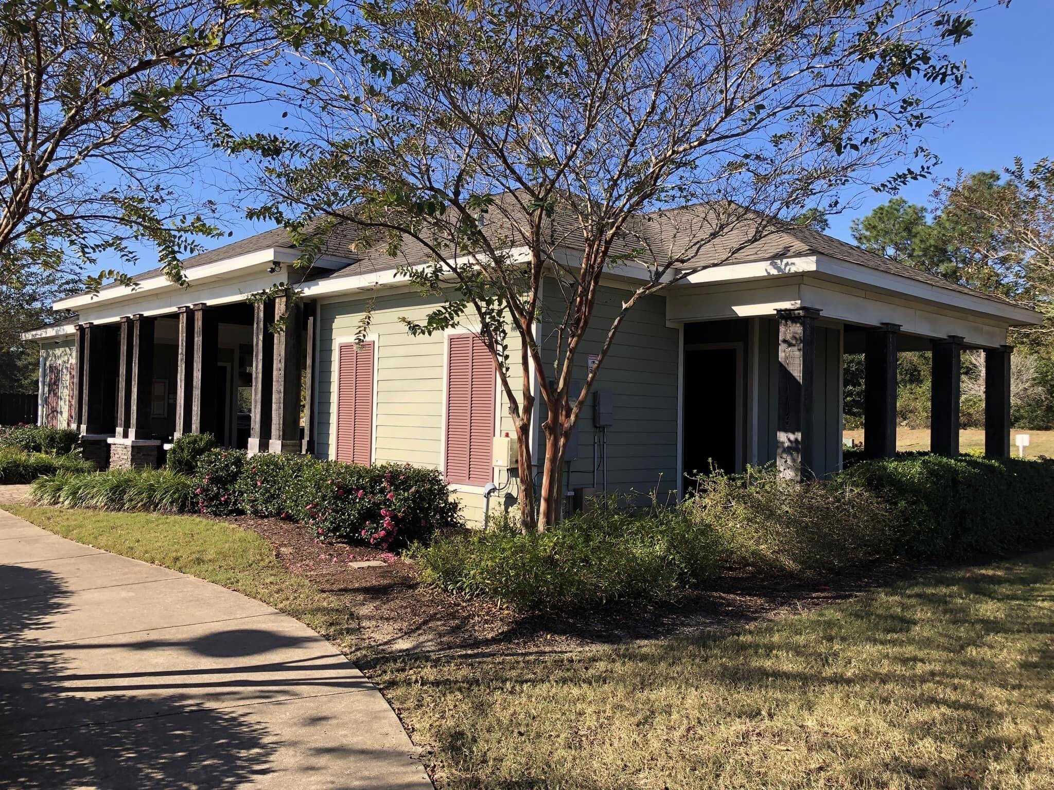 434 Chickadee Street Crestview, FL 32539 - Photo 35 of 38 Pavilion for Covered Get Togethers