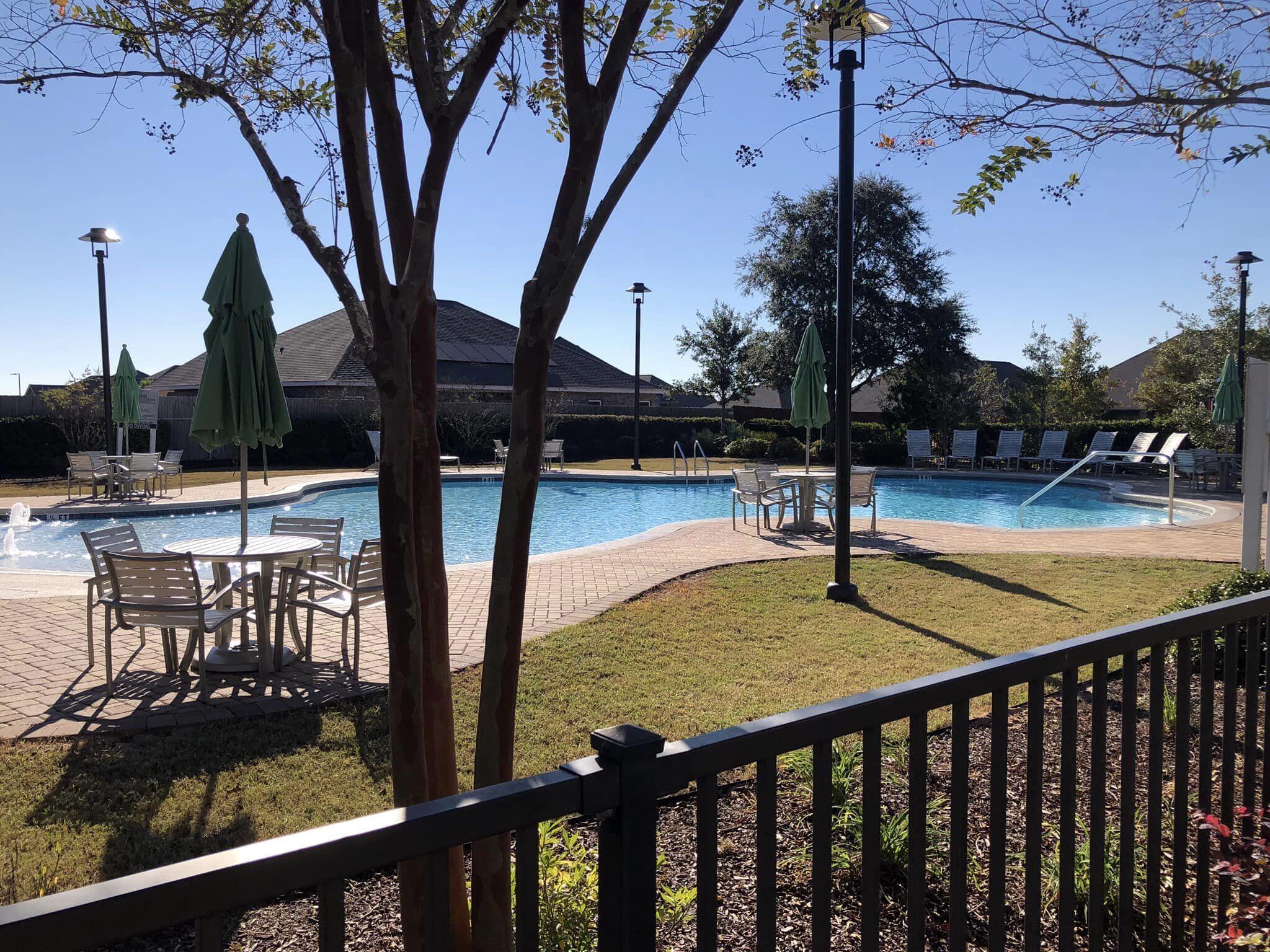 434 Chickadee Street Crestview, FL 32539 - Photo 8 of 38 Community Pool