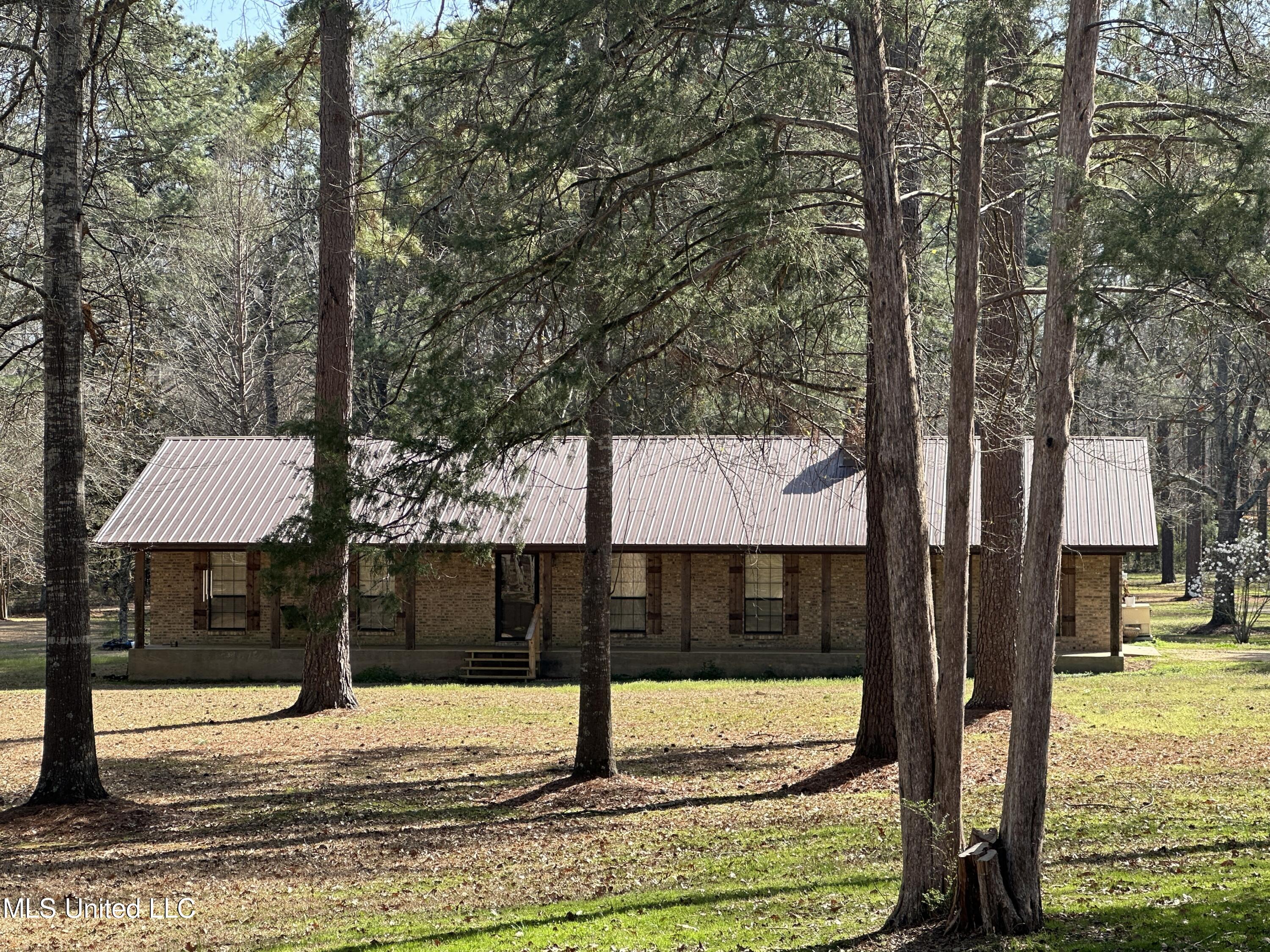 6719 Parsons Road Terry, MS 39170 - Photo 1 of 32 Front View 2 - Good